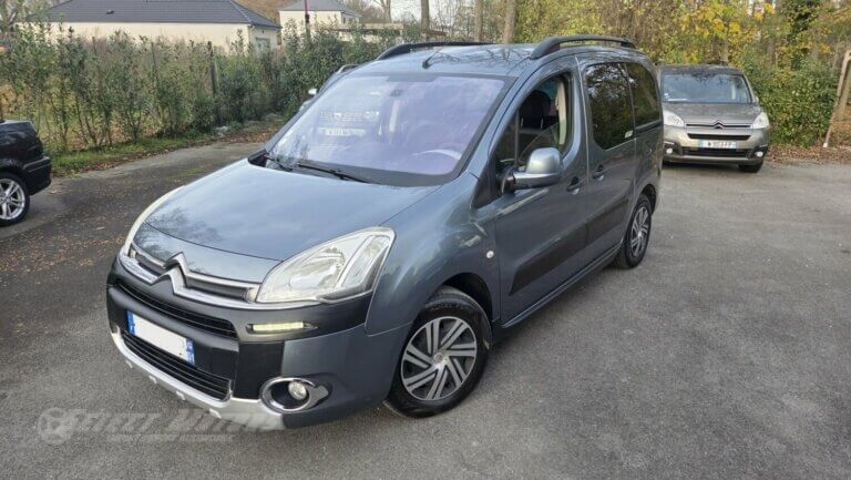 Photos de Citroën Berlingo II 1.6 e-HDi90 XTR 5p