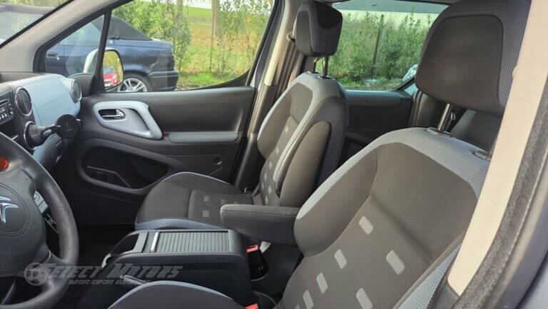 Photos de Citroën Berlingo II 1.6 e-HDi90 XTR 5p