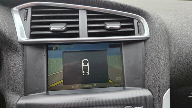 Photos de Citroën DS4 1.6 e-HDi115 Airdream Chic