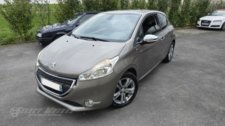 Peugeot 208 1.2 VTi Style