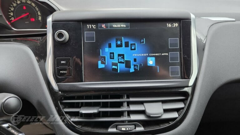 Photos de Peugeot 208 1.2 VTi Style