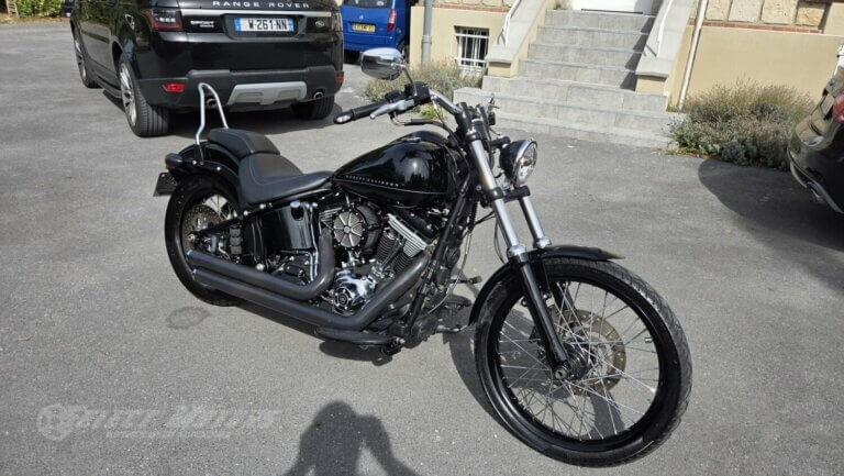 Harley-Davidson Softail Blackline (FXS)
